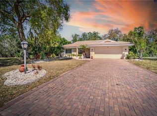 1921 New Bedford Dr, Sun City Center, FL 33573