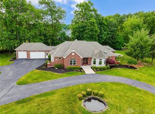 3604 Woodview Ln, Batavia, OH 45103