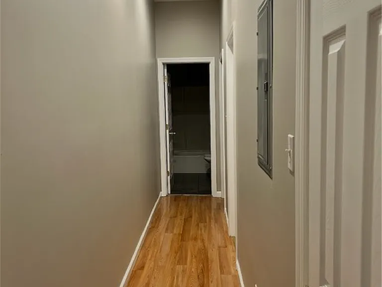 2113 E Huntingdon Street — Photo 5