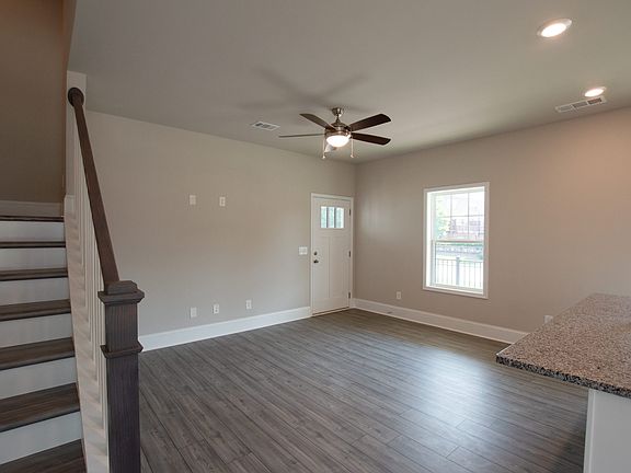 5th image of 13030 Deerfield Pkwy