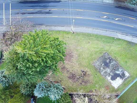 4th image of 21742 SW Sherwood Blvd