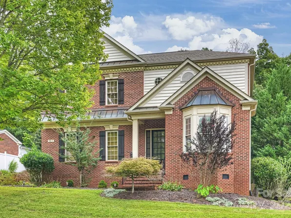 9813 Adison Gray Ln, Charlotte, NC 28270