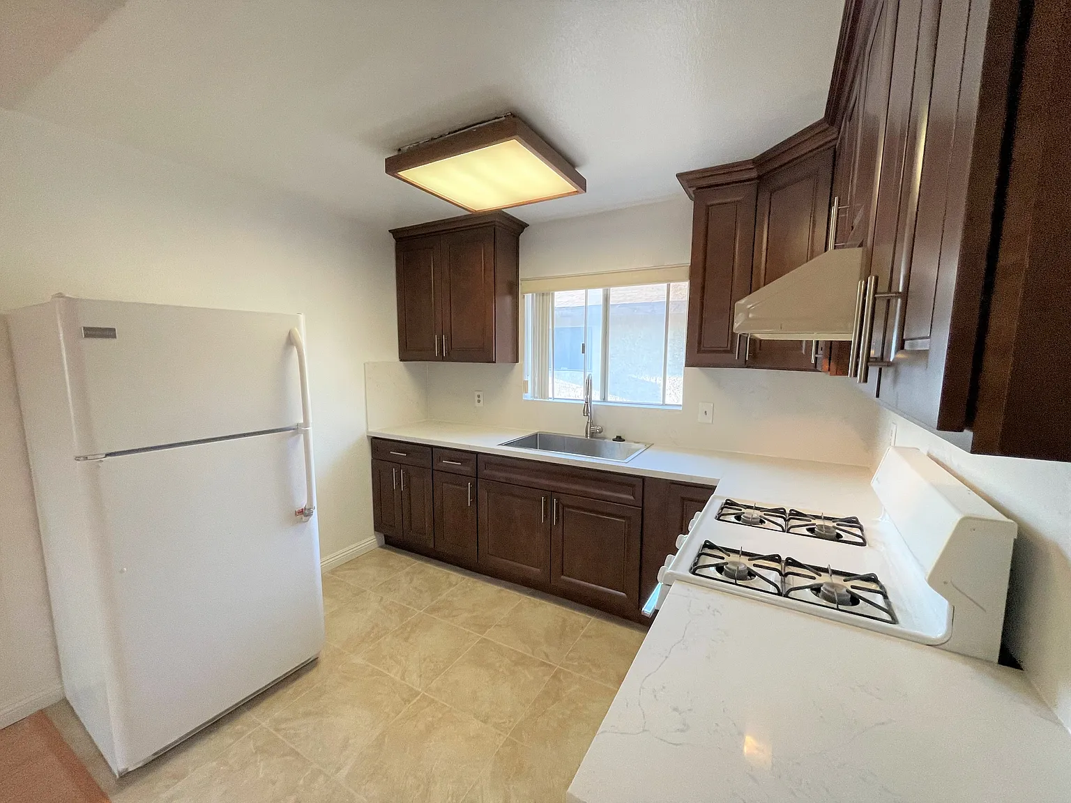 3 bed, 1403 sqft, $2,980 — Photo 4