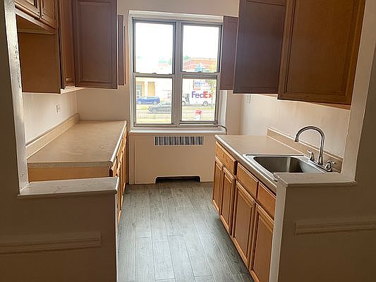 3rd image of 11145 76th Ave #B24