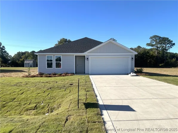 191 Buggy Top Ln, Red Springs, NC 28377