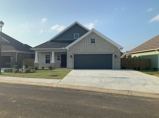 2020 Sterling Dr, Conway, AR 72034