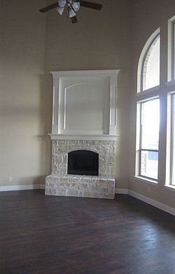 Sacramento III family room