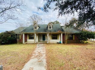 2 Hatten Rd, Hattiesburg, MS 39402