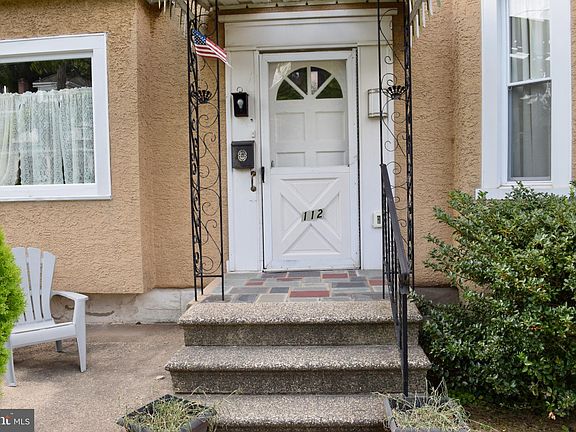 5th image of 112 S Scott Ave