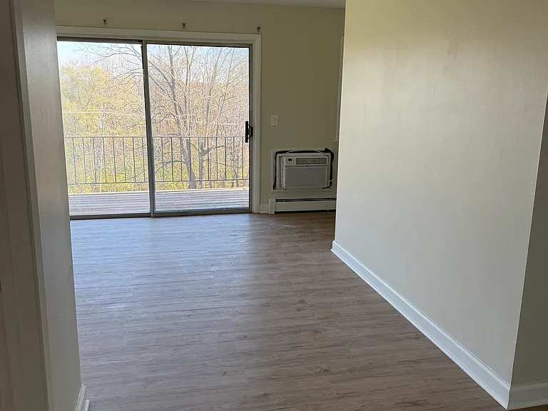 25 Arrowhead Dr #21 — Photo 6