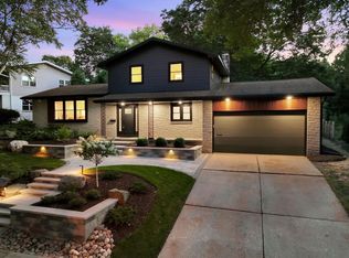 122 Nautilus Dr, Madison, WI 53705