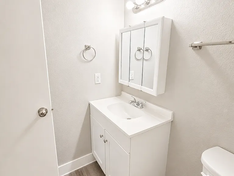 3604 E Uintah St #B10 — Photo 7