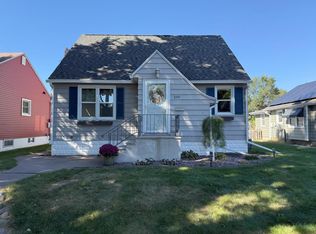 2111 Charles St, La Crosse, WI 54603