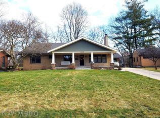 2328 Vinsetta Blvd, Royal Oak, MI