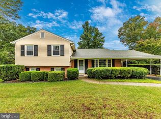 19124 Plummer Dr, Germantown, MD 20876