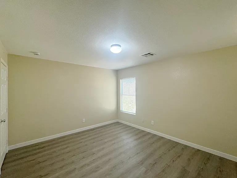 8305 Golden Amber St — Photo 14