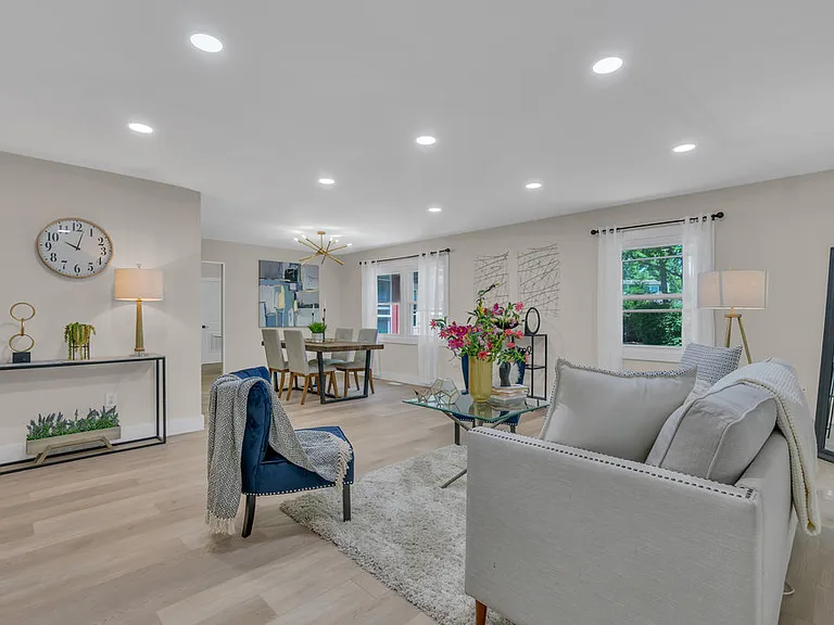4 Twig Ct — Photo 3
