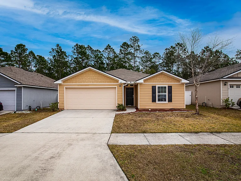 1951 April Oaks Dr — Photo 2