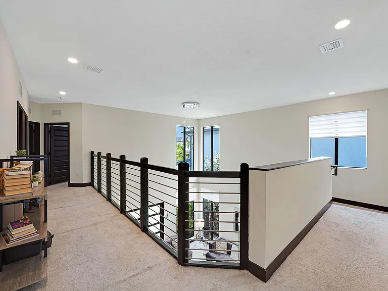 15451 NW 88th Ave — Photo 14