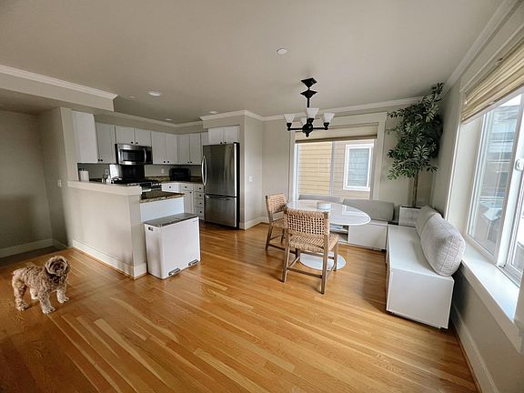 5th image of 5231A Russell Ave NW