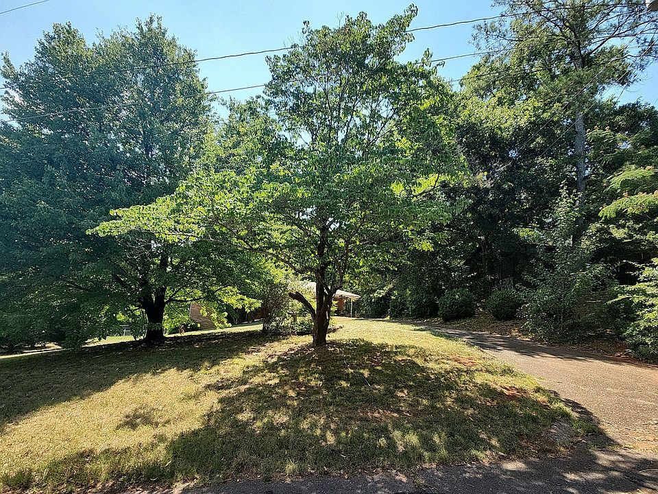 1st image of 124 Wildwood Dr