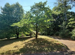 124 Wildwood Dr, Cartersville, GA 30120