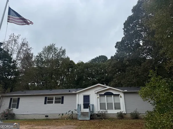 105 Skyline Dr, Hampton, GA 30228