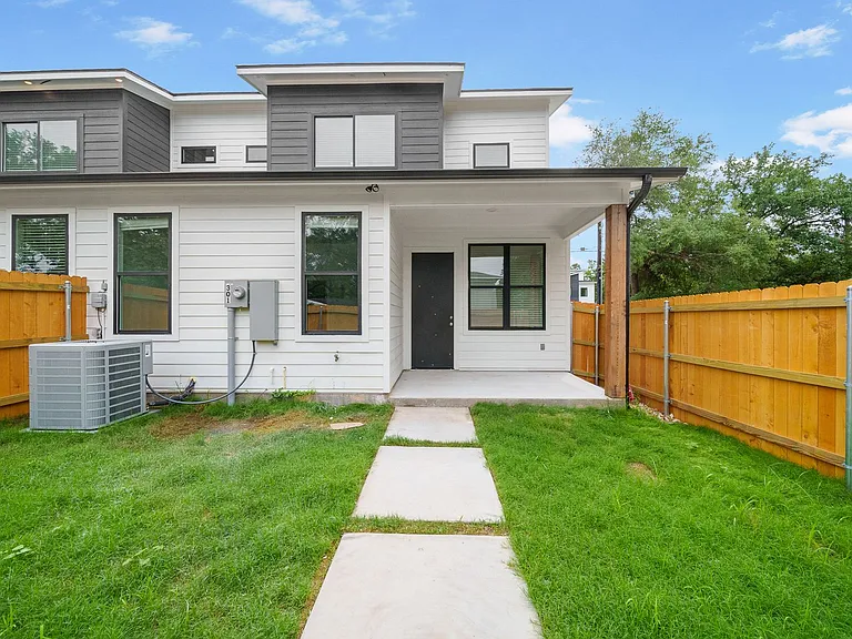 211 Lynn Dr — Photo 64