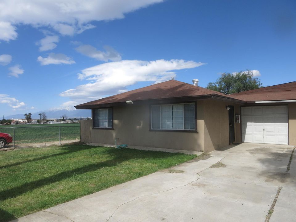 1st image of 25106 Palm Dr