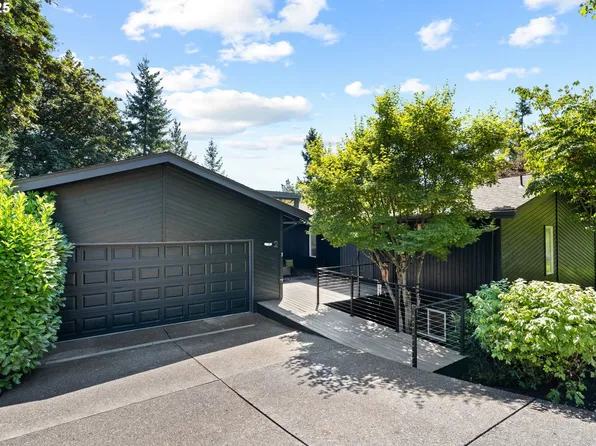 2 Falstaff St, Lake Oswego, OR 97035
