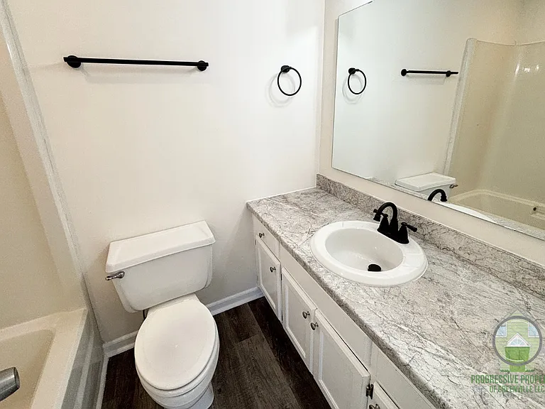 1216 N Main St #B2 — Photo 13