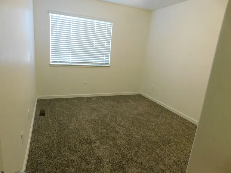 654 Trinity Way #D — Photo 11
