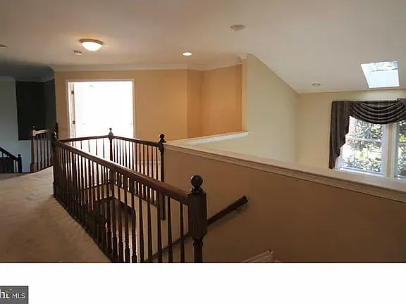 1006 Glendevon Dr — Photo 23