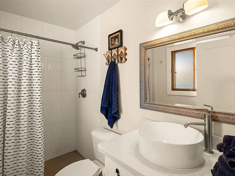 311 Meadowlark Ln — Photo 26