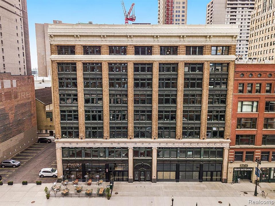 1st image of 1249 Griswold St #309