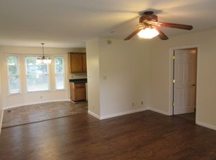 351 Erie Dr, Clarksville, TN 37040