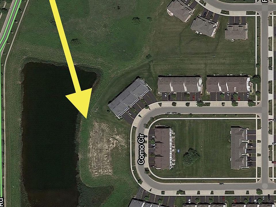 1st image of 944 Como Cir