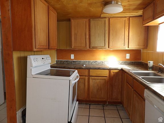 5th image of 5931 N 550 E