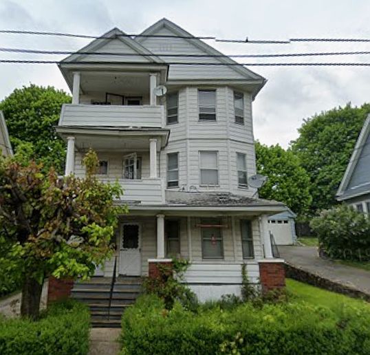1st image of 77 Alma St #2