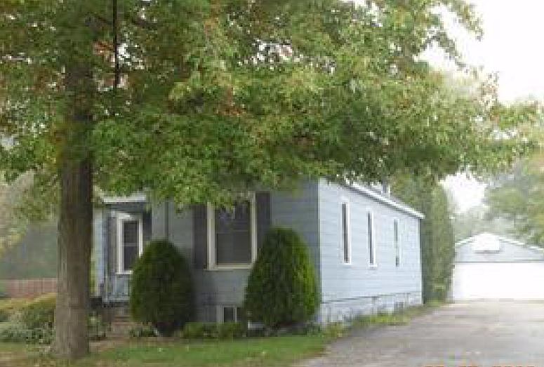1st image of 216 Marshall St