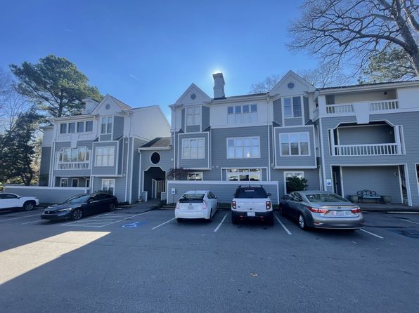 720 Bishops Park Dr UNIT 301