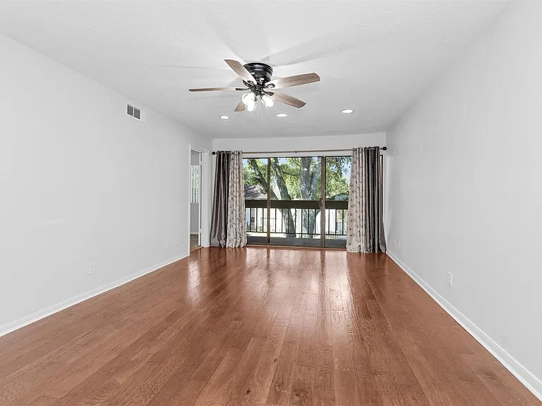 12100 Melville Dr #708G — Photo 2