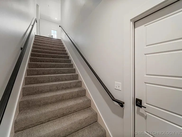 3773 Riverside Dr #3773 — Photo 35