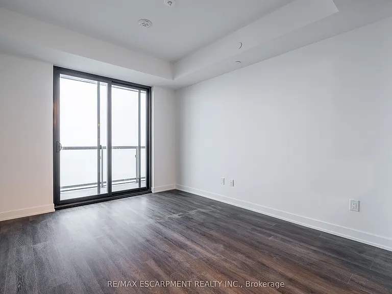 2075 Lakeshore Rd #1205 — Photo 9