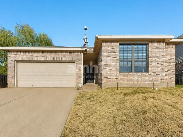 7040 Lindentree Ln, Fort Worth, TX 76137