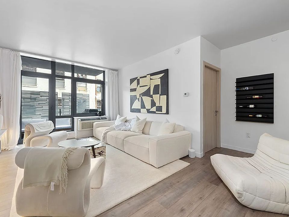 1st image of 114 Mulberry St #412