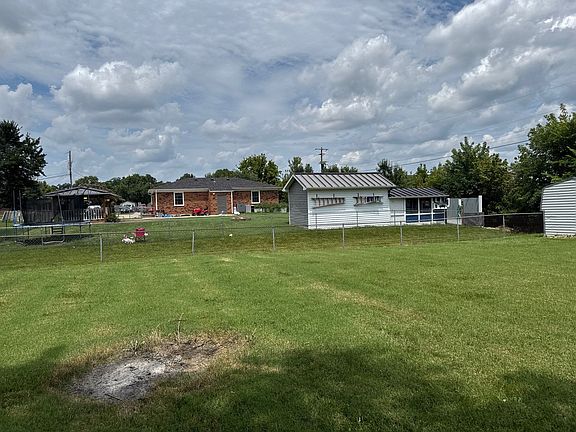 5th image of 146 Miller Dr