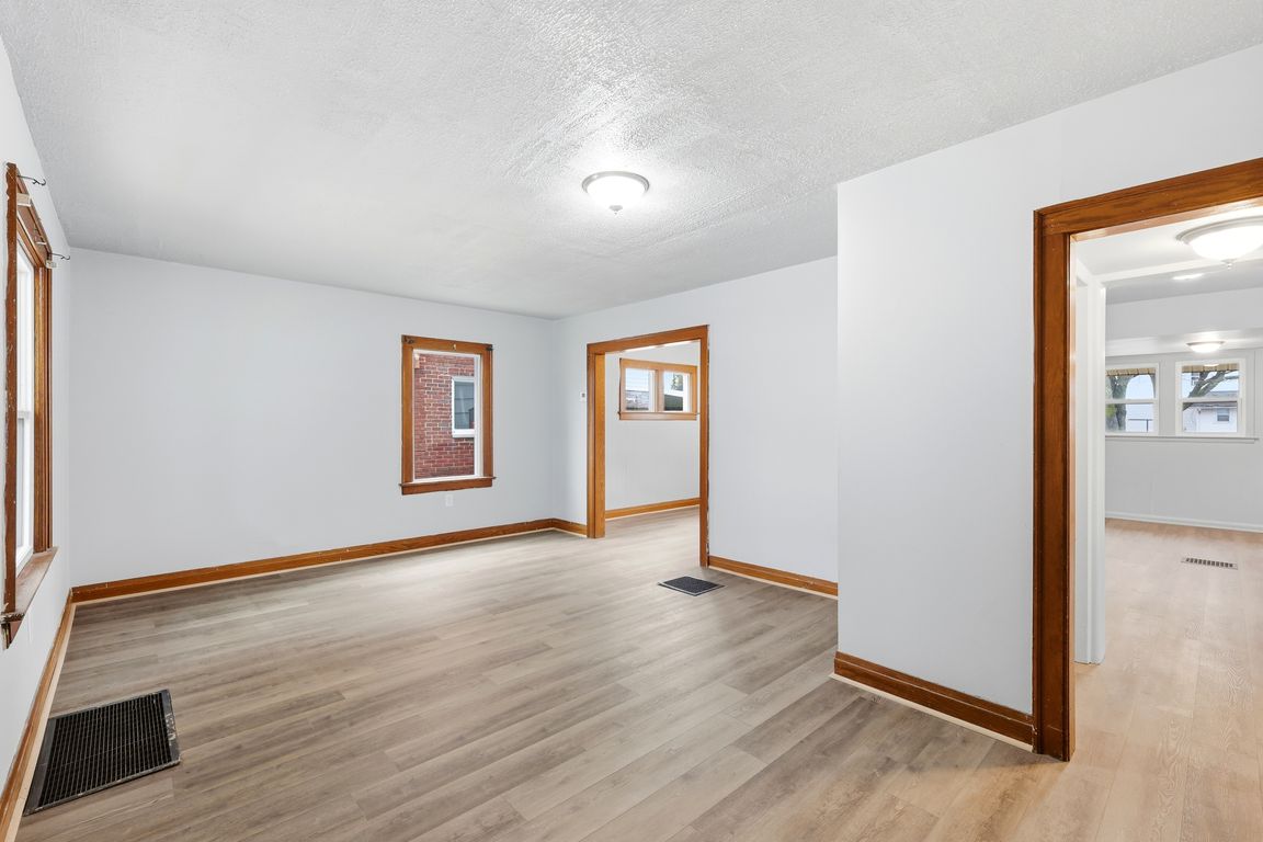 next background image