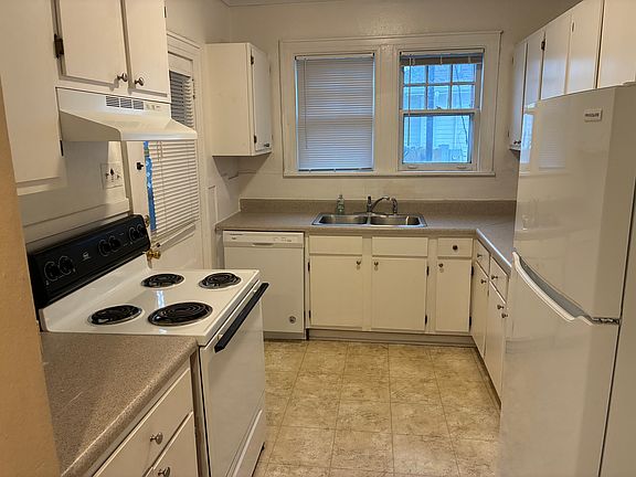 5th image of 1400 Paris Ave