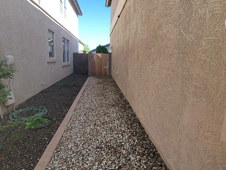 1850 E Patrick Ln — Photo 25